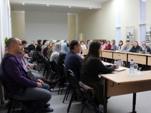 Митрополит Лонгин принял участие в родительском собрании Свято-Покровской гимназии г. Саратова
