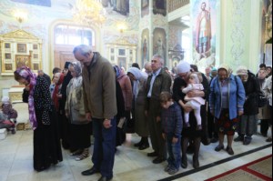 Божественная литургия в храме в честь Покрова Пресвятой Богородицы
