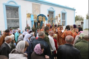 Божественная литургия в храме во имя мучениц Веры, Надежды, Любови и матери их Софии поселка Светлый Татищевского района