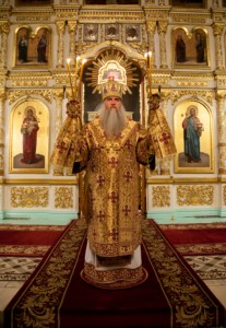 Всенощное бдение в храме в честь Сошествия Святого Духа города Саратова