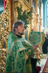 Божественная литургия в храме Сошествия Святого Духа г. Саратова