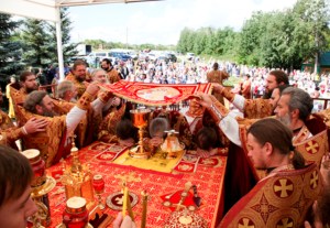 Божественная литургия в Вавиловом Доле
