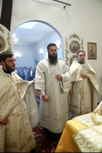 Божественная литургия в храме в честь Покрова Пресвятой Богородицы р.п. Новые Бурасы