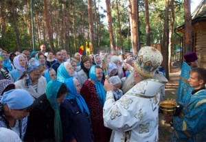 Божественная литургия в храме в честь Рождества Пресвятой Богородицы г.Саратова