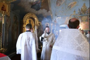 Крещальная литургия в Свято-Троицком соборе Саратова