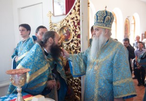 Божественная литургия в Свято-Успенском храме пос. Возрождение Хвалынского района