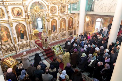 Божественная литургия в храме Всех святых, в земле Русской просиявших, г. Саратова