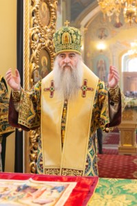 Божественная литургия в храме в честь Покрова Пресвятой Богородицы г. Саратова