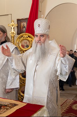 Божественная литургия в храме святых Царственных страстотерпцев г. Саратова
