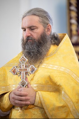 Митрополит Игнатий совершил Божественную литургию в храме Покрова Пресвятой Богородицы г. Петровска