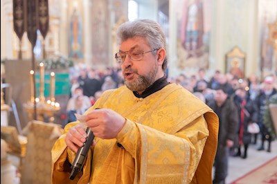 Митрополит Игнатий совершил Божественную литургию в Покровском соборе г. Саратова