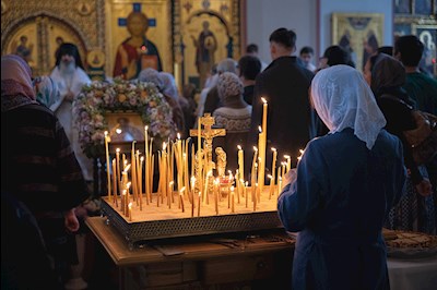 Митрополит Игнатий совершил Божественную литургию и панихиду в Свято-Никольском мужском монастыре г.Саратова