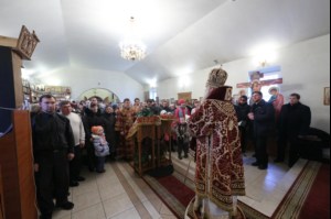 Божественная литургия в храме во имя священномученика Космы Саратовского