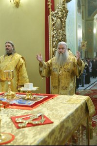 Божественная литургия в храме в честь Покрова Пресвятой Богородицы г. Саратова