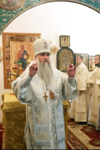 Божественная литургия в храме во имя святителя Тихона, епископа Воронежского, Задонского чудотворца г. Саратова