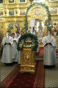 Рождественская Божественная литургия в Свято-Троицком кафедральном соборе Саратова