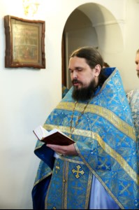 Божественная литургия на Архиерейском подворье – храме в честь иконы Божией Матери «Утоли моя печали» г.Саратова