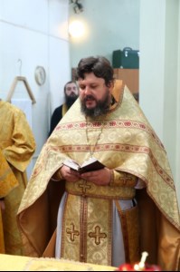 Божественная литургия в храме во имя Всех Святых, в земле Российской просиявших, г. Саратова