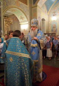 Всенощное бдение в храме в честь Покрова Пресвятой Богородицы г.Саратова