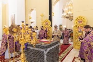 Божественная литургия в храме святителя Спиридона Тримифунтского г. Саратова