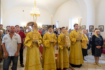 Божественная литургия в храме во имя святителя Николая Японского г. Саратова
