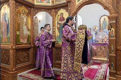 Божественная литургия в храме в честь святого равноапостольного великого князя Владимира г. Саратова