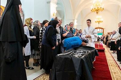 Митрополит Лонгин совершил отпевание игумении Ксении (Афанасьевой)