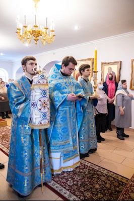 Митрополит Игнатий совершил Божественную литургию в храме в честь иконы Божией Матери «Скоропослушница» г. Шиханы Вольского района