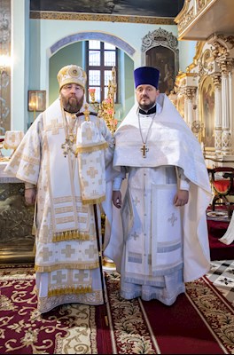 Митрополит Игнатий совершил Божественную литургию в Свято-Духовском соборе г. Саратова