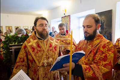 Митрополит Игнатий совершил Великое освящение храма Архангела Михаила с. Курдюм и первую Божественную литургию в новоосвященном храме