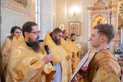 Митрополит Игнатий совершил Божественную литургию в Покровском соборе г. Саратова