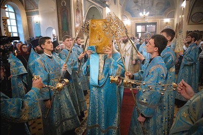 Митрополит Игнатий возглавил соборное архиерейское богослужение в Свято-Троицком кафедральном соборе г. Покровска (Энгельса)
