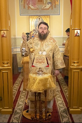 Митрополит Игнатий совершил Великое освящение храма святителя и Чудотворца Николая села Долгий Буерак Гагаринского района г. Саратова и Божественную литургию в новоосвященном храме