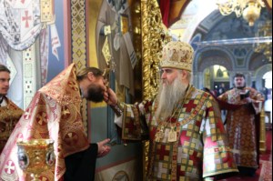 Божественная литургия в Свято-Троицком кафедральном соборе г. Саратова