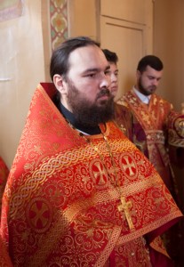 Божественная литургия в Свято-Троицком кафедральном соборе г. Покровска