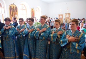Божественная литургия в храме в честь Успения Пресвятой Богородицы п. Возрождение Хвалынского района
