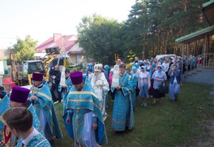 Божественная литургия в храме в честь Рождества Пресвятой Богородицы г.Саратова
