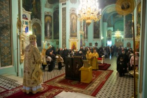 Божественная литургия в храме Сошествия Святого Духа г. Саратова
