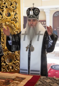 Литургия Преждеосвященных Даров на Архиерейском подворье — храме во имя святого апостола и евангелиста Иоанна Богослова при Саратовской православной духовной семинарии