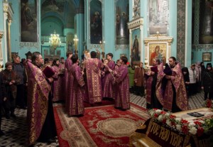 Утреня Великой Субботы с Чином погребения в храме в честь Сошествия Святого Духа г. Саратова