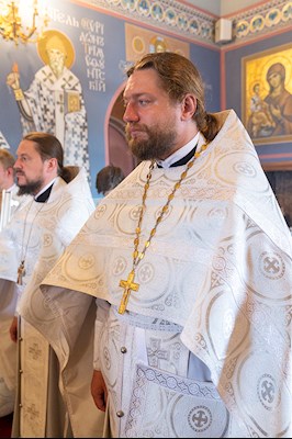 Божественная литургия в Свято-Троицком кафедральном соборе г. Саратова
