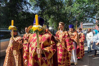 Божественная литургия в храме во имя пророка Божия Илии на Ильинской площади г. Саратова