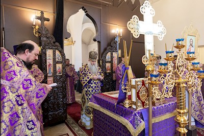 Божественная литургия в храме в честь иконы Божией Матери «Всех скорбящих Радость» г. Саратова
