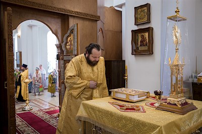 В саратовских храмах отметили День Крещения Руси