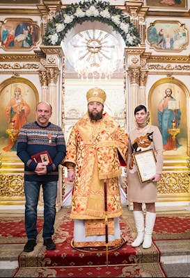 Митрополит Игнатий совершил Великую рождественскую вечерню