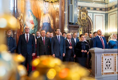 Митрополит Игнатий принял участие в Божественной литургии в Храме Христа Спасителя