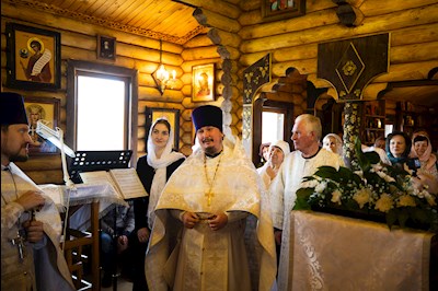 Митрополит Саратовский и Вольский Игнатий совершил Божественную литургию в храме Преображения Господня п. Соколовый