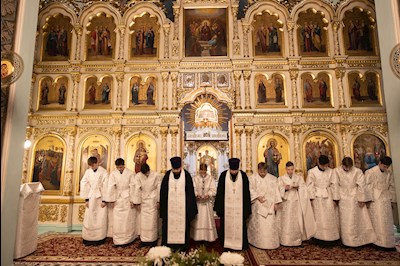 Митрополит Игнатий совершил всенощное бдение в Духосошественском соборе г. Саратова