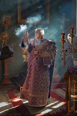Митрополит Игнатий совершил Божественную литургию в Крестовоздвиженском храме г. Хвалынска