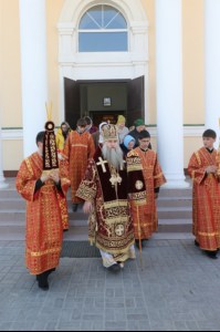 Божественная литургия в Свято-Троицком кафедральном соборе Вольска